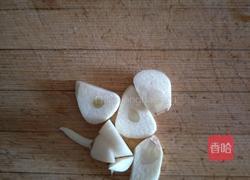 蒜香烤鸡翅的做法图解1