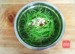 凉拌莴笋丝的做法图解3