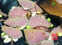 酱牛肉炒青椒的做法图解4