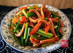 蒜苔炒五香猪耳的做法图解7