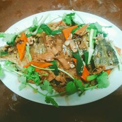 笋干烧黄鳍鲷鱼的做法[图]
