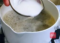 小海鲜韭菜汤的做法图解6