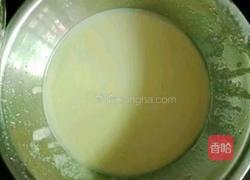 电饭煲鸡蛋饼的做法图解2