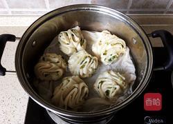 香葱小花卷的做法图解17