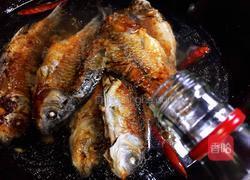 烧鲫鱼的做法图解9