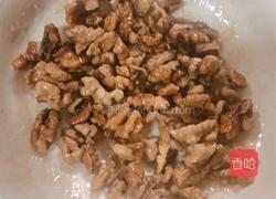 蜂蜜琥珀桃仁的做法图解7