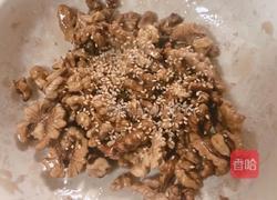 蜂蜜琥珀桃仁的做法图解9