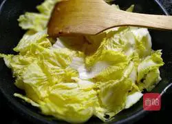 Illustration of how to make ginger baby cabbage 6