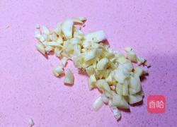 木耳腐竹炒白菜的做法图解4