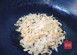 Illustration of how to make chive egg pancake 2