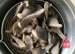 酥炸蘑菇的做法图解3