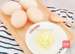 （正月十五闹元宵）韭菜汇鸡蛋的做法图解3