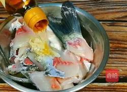 炖鱼片的做法图解1