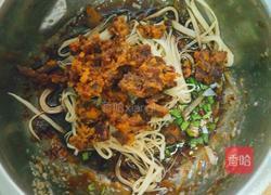 李家自制香辣米线的做法图解9