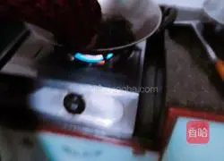 Illustration of how to make seaweed and oyster soup 1