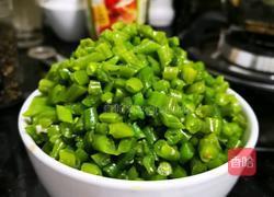 豆角牛肉馅儿饺子的做法图解5