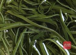 凉拌海带丝的做法图解3