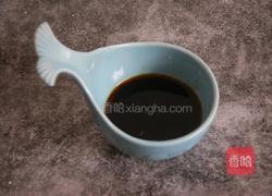 包菜炒肉的做法图解3