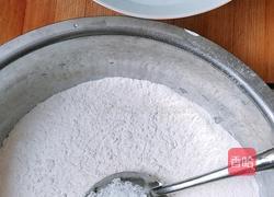 酥掉渣～红糖酥饼的做法图解1