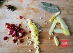 酸菜扣肉的做法图解3