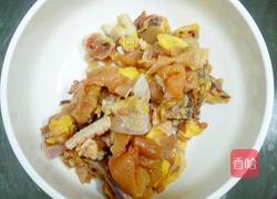 黄焖鸡的做法图解1