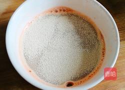 胡萝卜香肠花卷的做法图解4