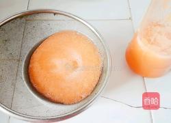 胡萝卜香肠花卷的做法图解3