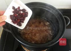 燕窝桃胶银耳糖水的做法图解6