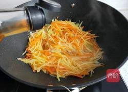 土豆丝炒胡萝卜丝的做法图解7