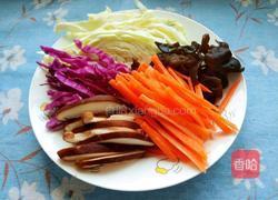 时蔬炒面的做法图解2