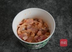 黄瓜炒肉的做法图解2