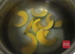 贝贝南瓜粥的做法图解2