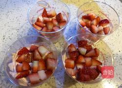 草莓慕斯杯的做法图解12