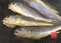 小黄鱼萝卜丝汤的做法图解6