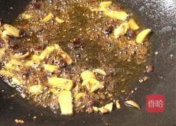 香菇酱炒花甲的做法图解6