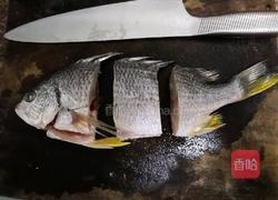 豉油煮鱼的做法图解1