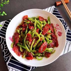 尖椒炒腊肉的做法[图]
