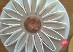 漂亮的花朵馒头的做法图解4