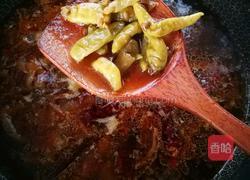 五花肉炖胖头鱼头的做法图解6