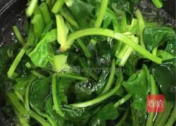 皮蛋虾皮菠菜汤的做法图解3