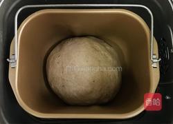 香蕉核桃黑麦软欧的做法图解5