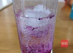 蓝色妖姬（饮料）的做法图解5