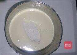 无水无油松软小蛋糕的做法图解4