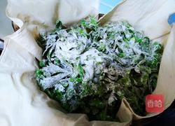 粉蒸芹菜叶的做法图解6