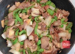 爆炒尖椒肘花肉的做法图解8