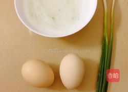 小银鱼炒鸡蛋的做法图解1