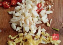 手撕包菜的做法图解2