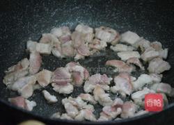 蕨菜炒肉的做法图解4