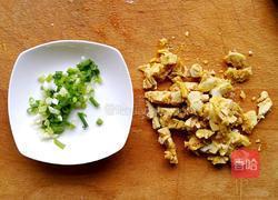 咸蛋黄炒饭的做法图解1