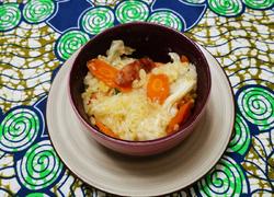 胡萝卜腊肠焖米饭